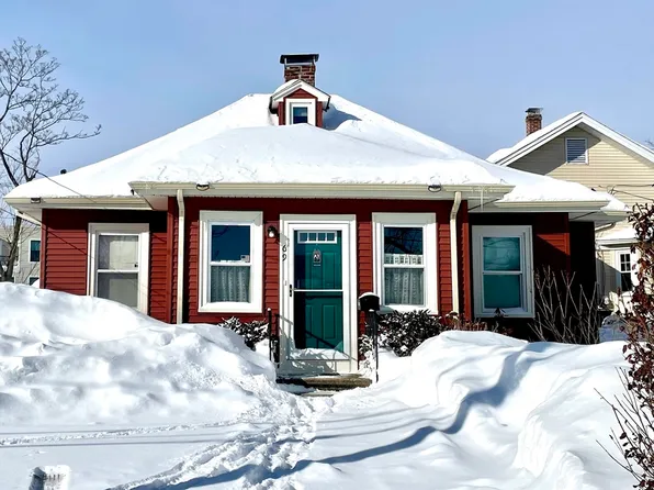 69 Ash St, Reading, MA 01867