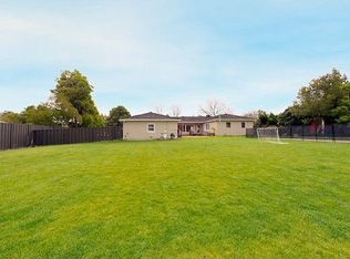 15 Summerholme Pl, Hillsborough, CA 94010