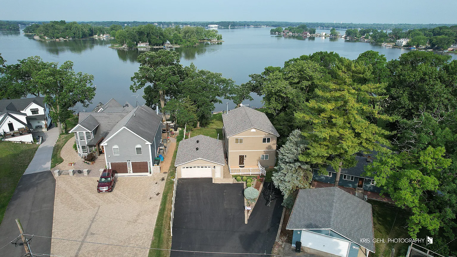 536 Circle Dr photo 1