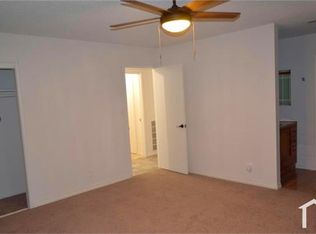 4802 W Avenue M #4, Lancaster, CA 93536