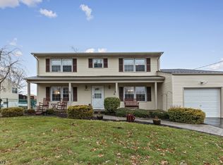 14 Knollwood Rd, Flanders, NJ 07836