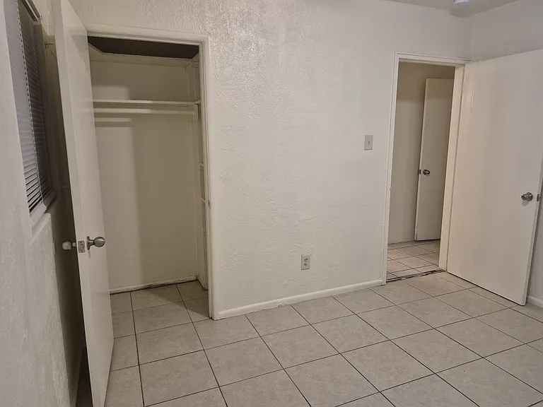 2810 E Norton Vis — Photo 17