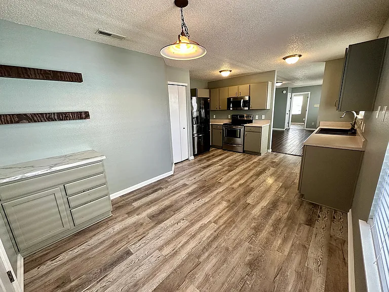 1719 Elijah Blue Dr — Photo 28