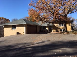 1523 Edgewater Ave, Arden Hills, MN 55112