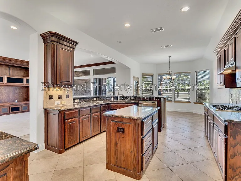 350 Pine Valley Dr — Photo 23