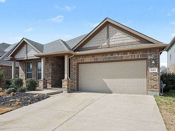 2nd image of 905 Falcon Rd