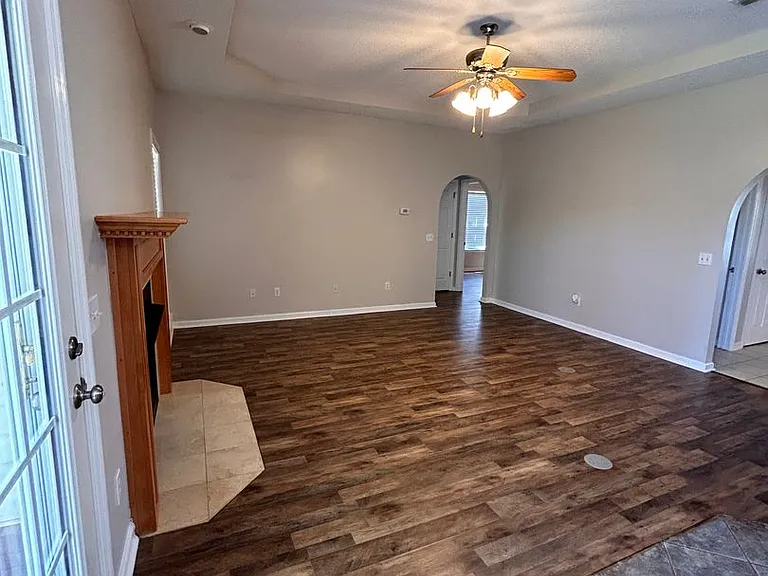 113 Autumn Way — Photo 2