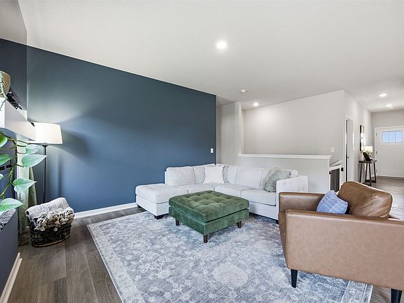 5th image of 607 Thomas St