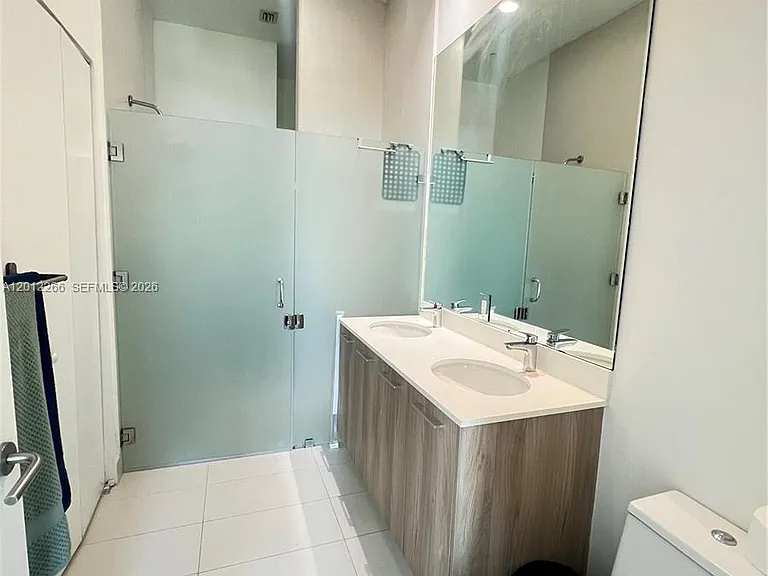 501 NE 31st St #404 — Photo 7