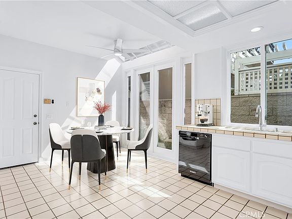4th image of 6208 Cordoba Ct