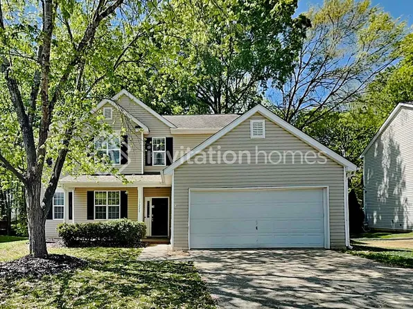 17220 Cambridge Woods Ct, Charlotte, NC 28277