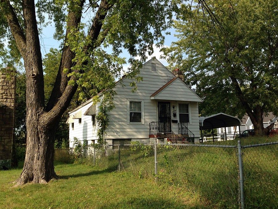 2nd image of 3002 Greeley Ave