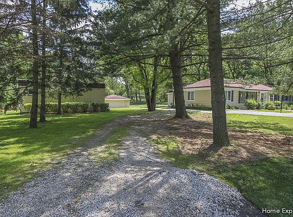 3rd image of 7965 Bielby Ln