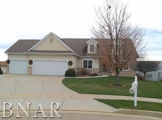2334 Cascade Ct, Normal, IL 61761