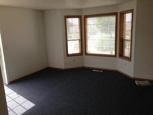 4th image of 5601 NE 55th Ave