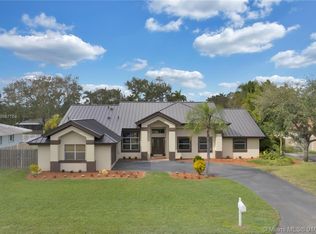 16090 SW 84th Pl, Palmetto Bay, FL 33157