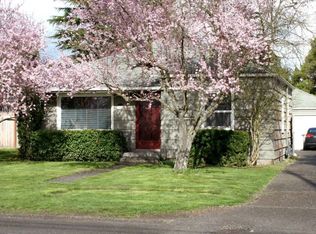 11528 Sand Point Way NE, Seattle, WA 98125