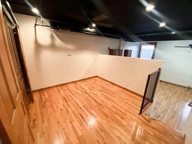 209 W McDaniel St #207 — Photo 10