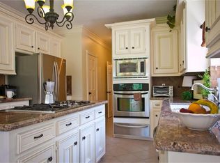 2122 Walnut Grove Ln, Richmond, TX 77406