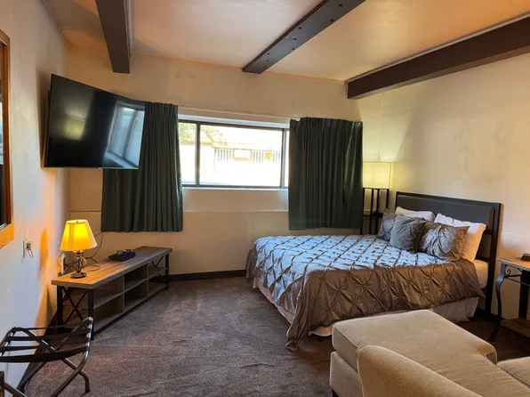 (undisclosed Address), Great Falls, MT 59401