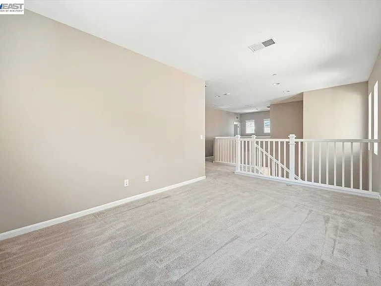 1172 Sagardia Way — Photo 14