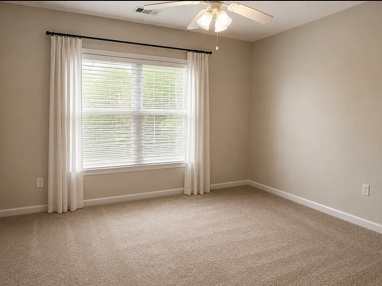 240 Cleveland Rd #205 — Photo 2