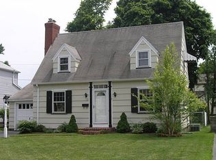 183 Thorncliffe Dr, Rochester, NY 14617