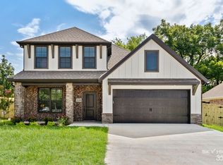 2196 N Woodlark Ln, Fayetteville, AR 72704