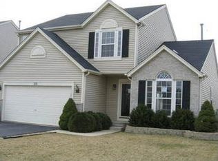 319 W Daisy Cir, Romeoville, IL 60446