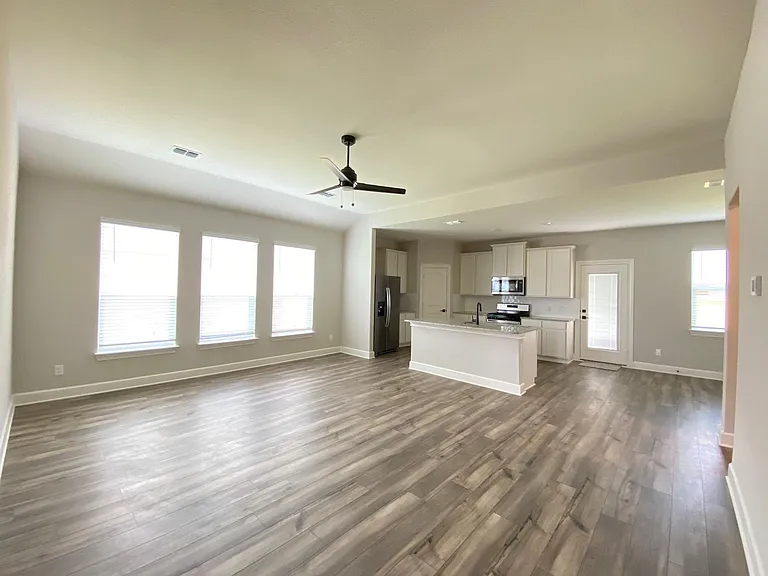 2109 Atwood Dr — Photo 9