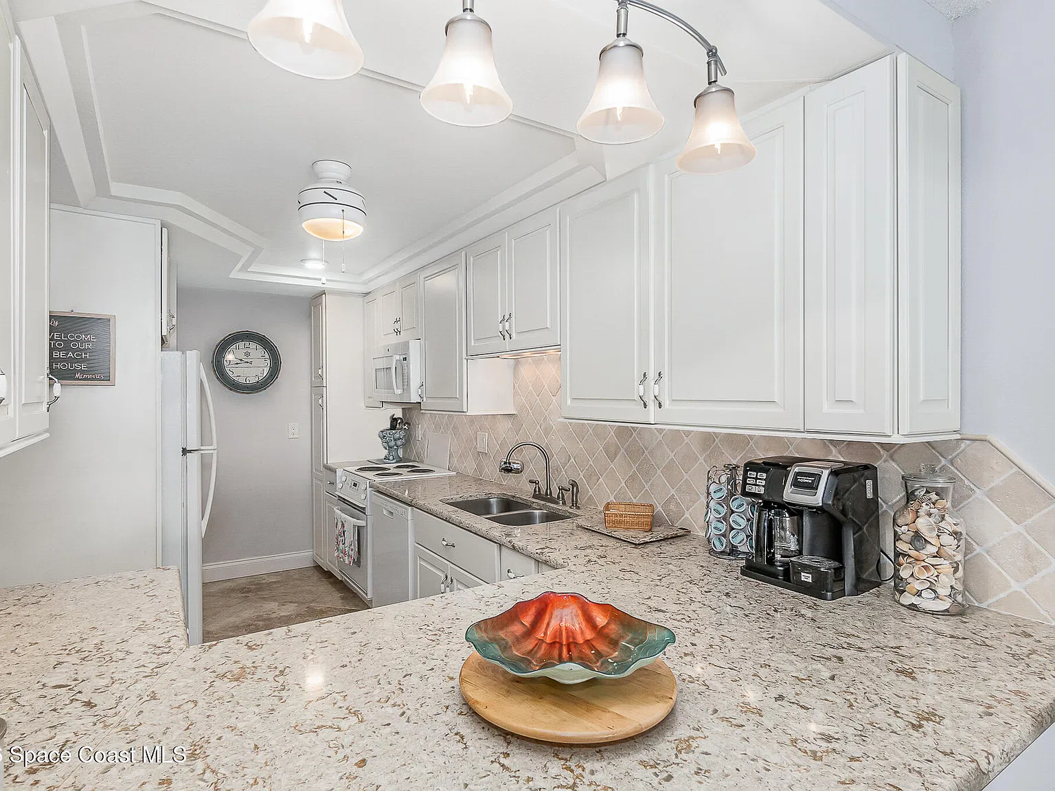 2 bed, 2.0 bath, 1196 sqft, $3,300 — Photo 3