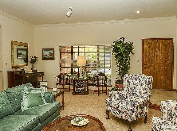 Large and elegant living area