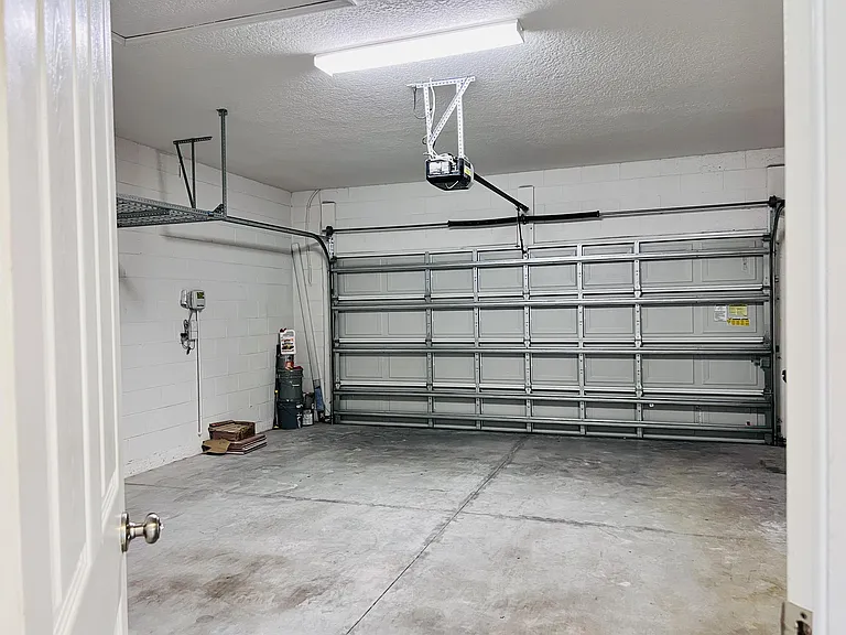 2-Car Garage