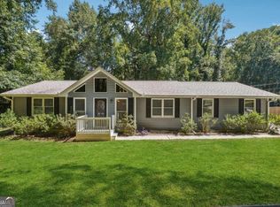 1056 Oak Rd SW, Lilburn, GA 30047