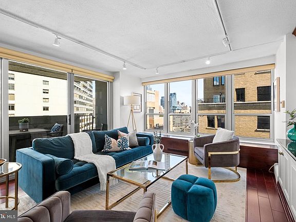2nd image of 224-26 W Rittenhouse Sq #3016