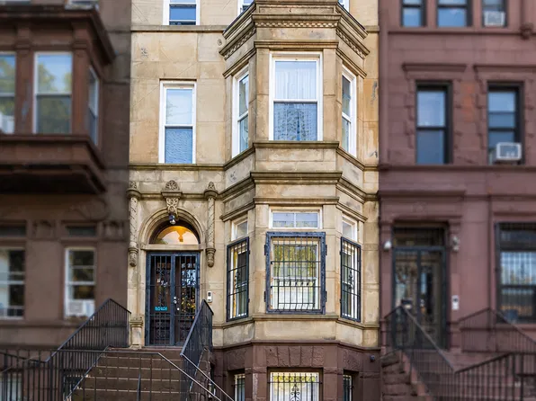 364 Macon Street image 1 of 23