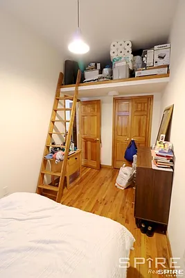 Rented by Spire Group | media 18