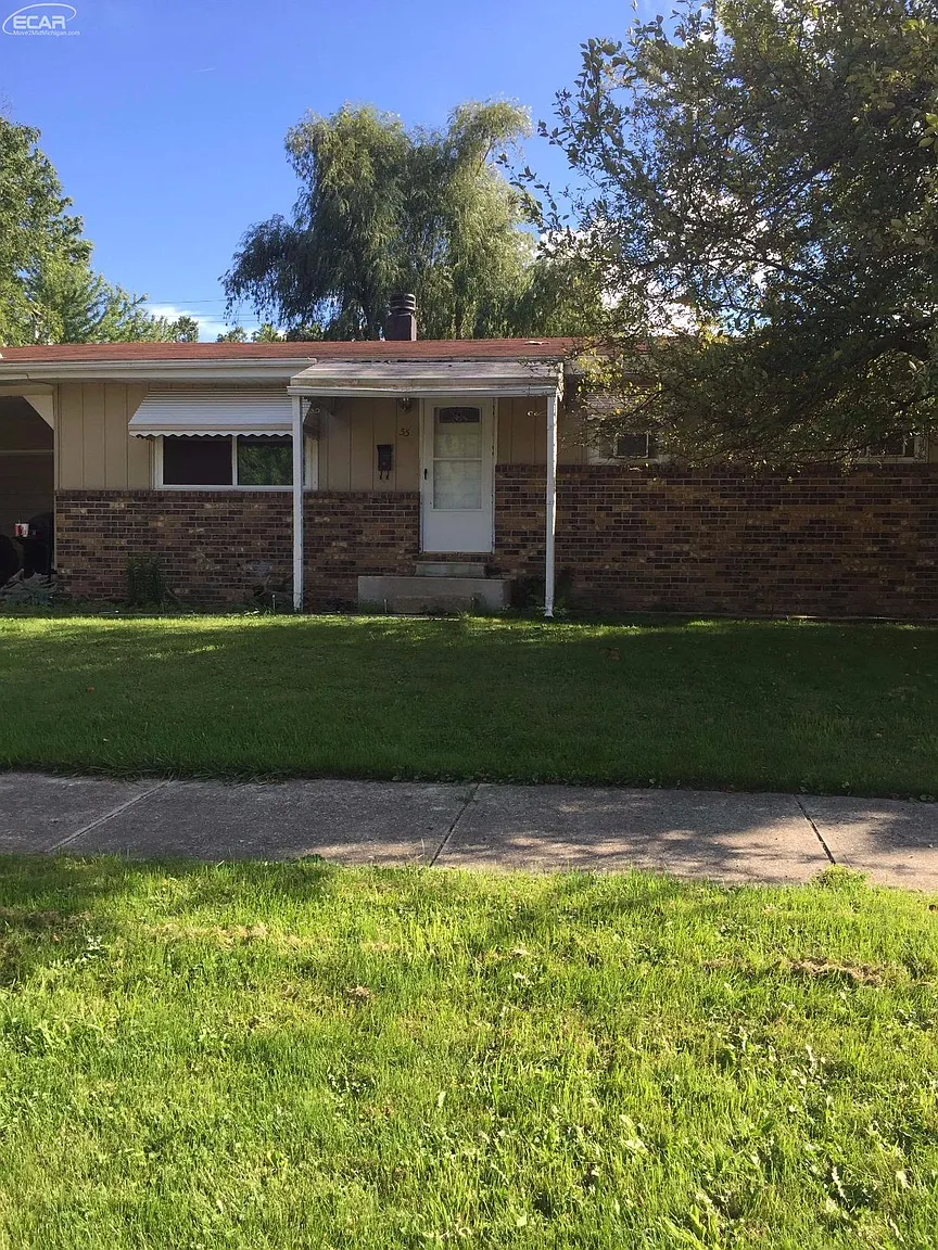 55 Turrill Ave photo 1