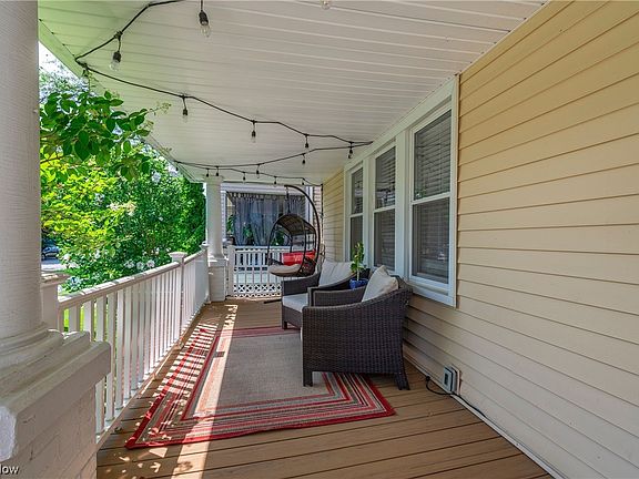 2nd image of 1268 Saint Charles Ave