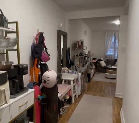 3rd image of 330 E 58th St #1C
