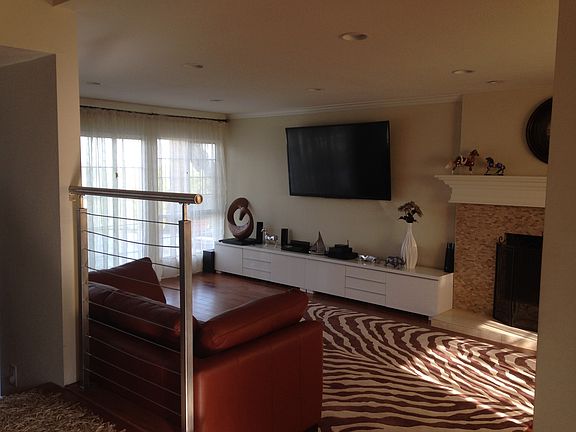 5th image of 23727 Sandalwood St