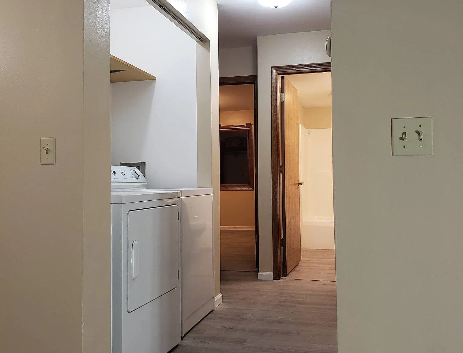 550 Waterloo Road - 4 — Photo 4