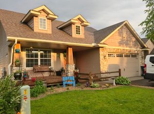 8578 Gatewater Dr, Monticello, MN 55362