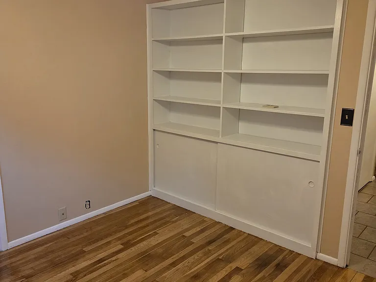647 Franklin St — Photo 11