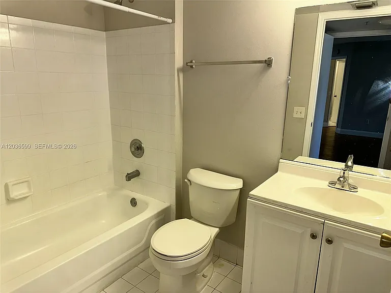 460 S Park Rd #6203 — Photo 14