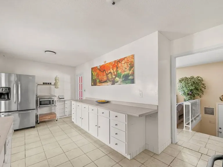 Bancroft Dr — Photo 11