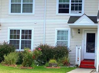 11 Jordan Ln, Middletown, NY 10940
