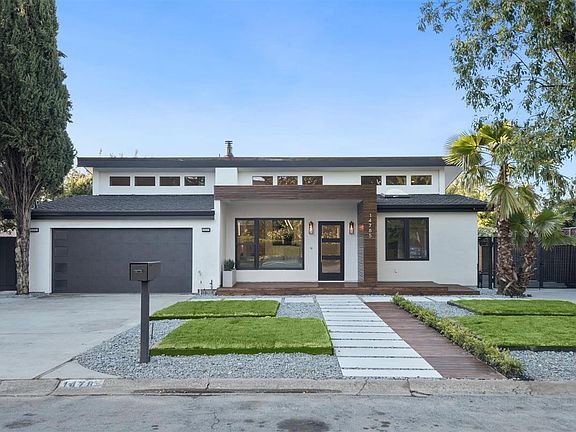 3rd image of 14785 Berry Way