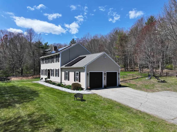 118 Harriman Hill Road, Raymond, NH 03077