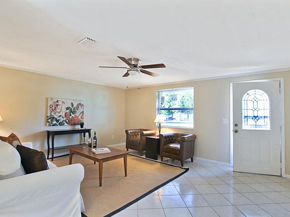 5th image of 2646 Mesquite Ave